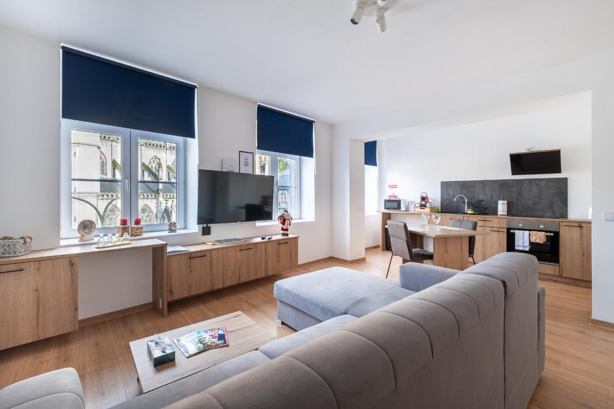 Nomad Apartments - Vue Collegiale Динан Экстерьер фото