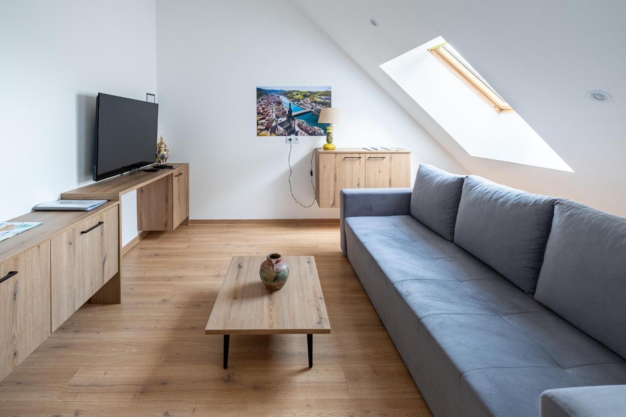 Nomad Apartments - Vue Collegiale Динан Экстерьер фото